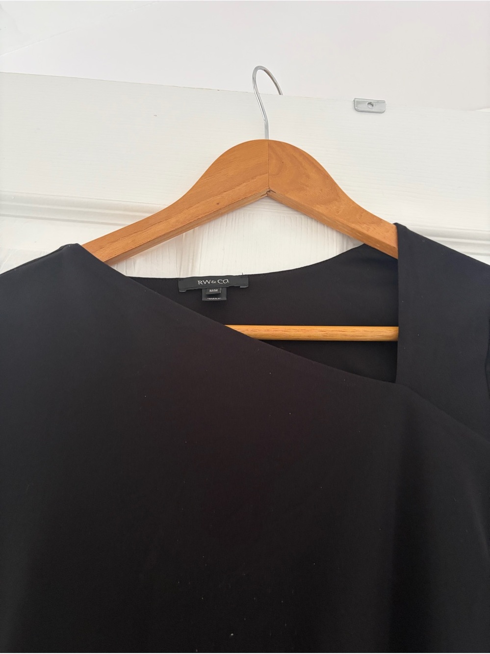 RW&CO. Black Women's Asymmetric Neck top